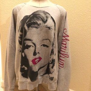 Marilyn Monroe long sleeve top
